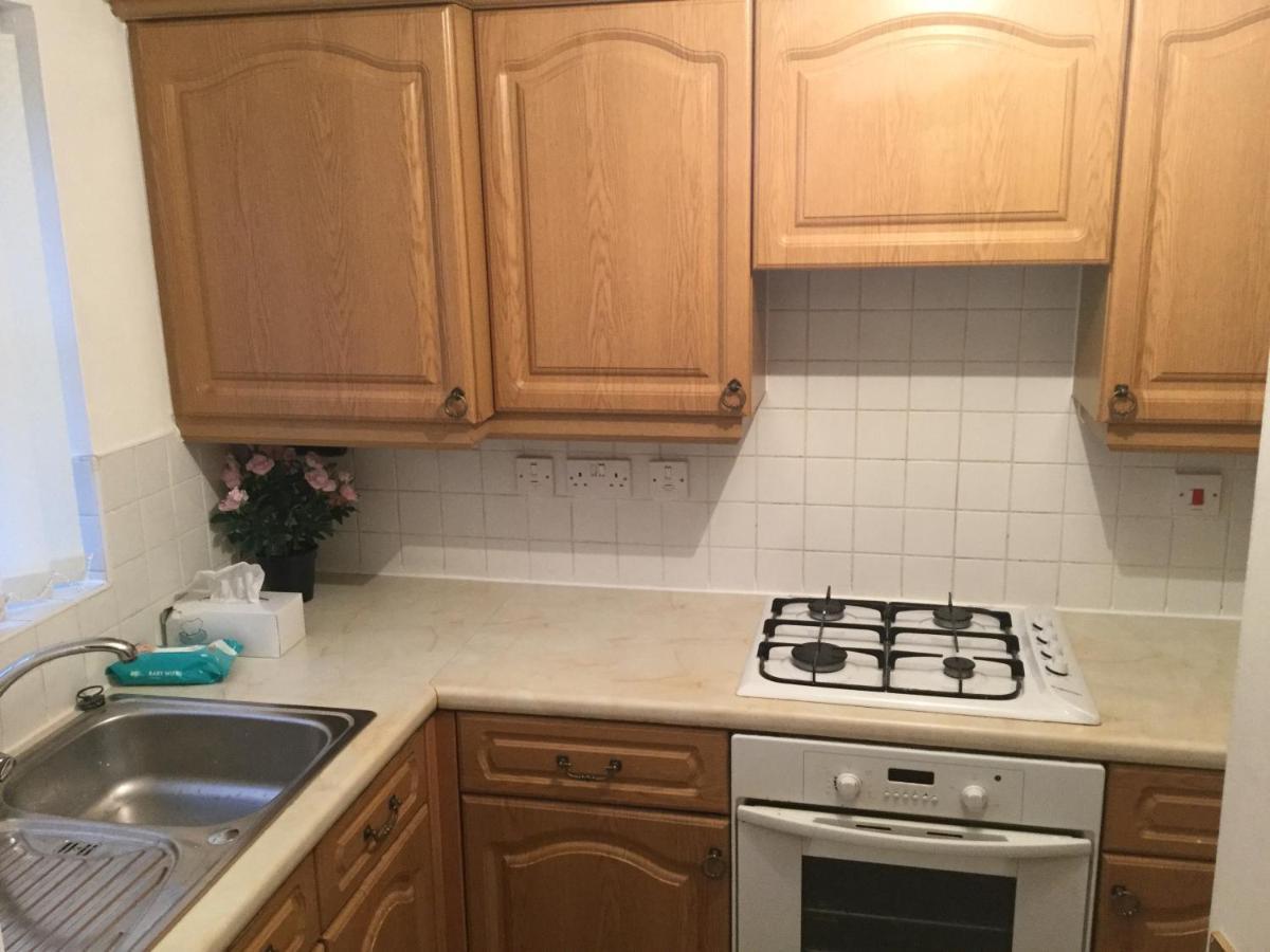 Quiet Residential Area Within Easy Reach Of Town Apartment Manchester Exterior foto